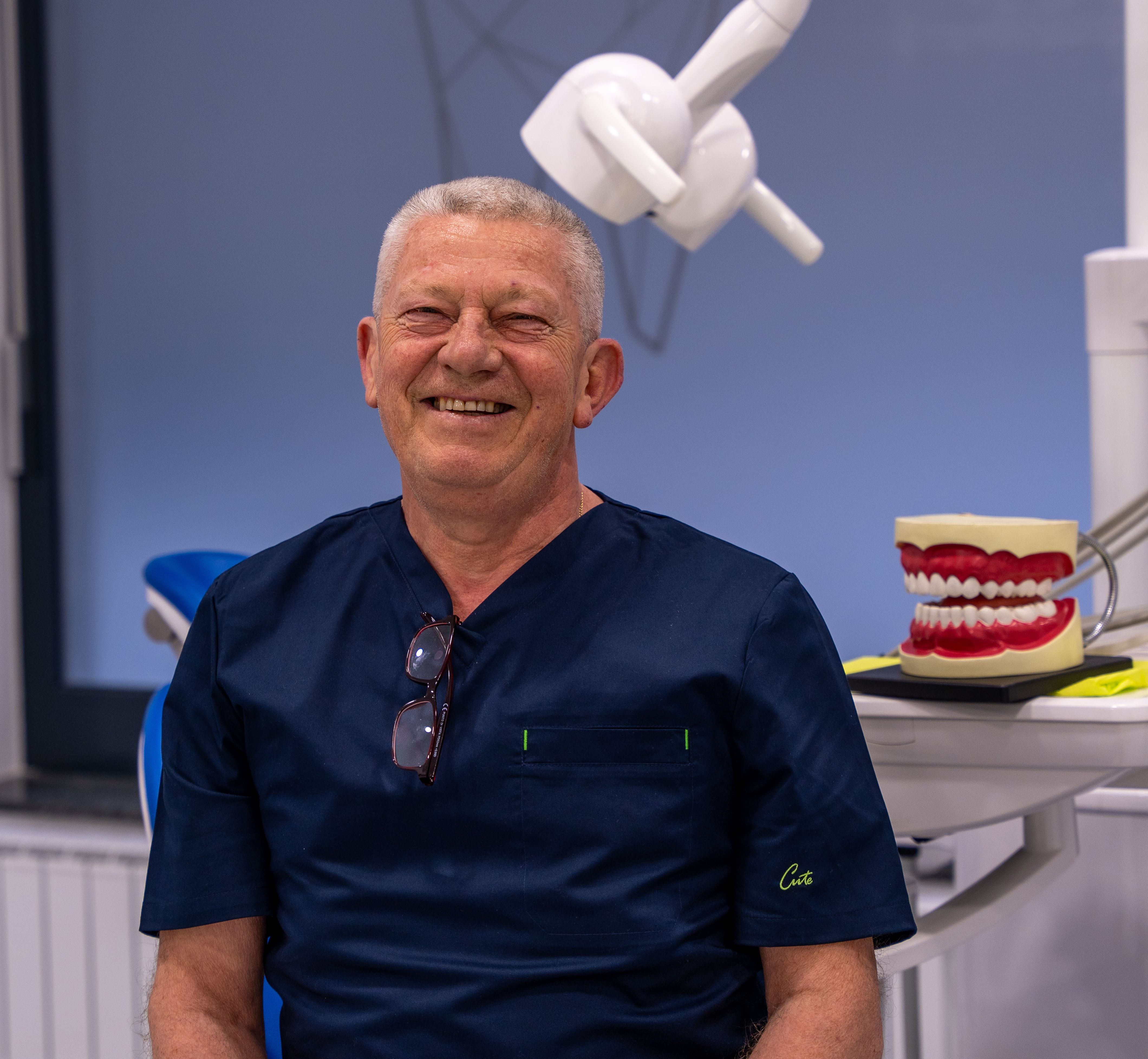 Dr. Dževad Tepić, stomatolog u Sarajevu – Stomatološka ordinacija Tepić